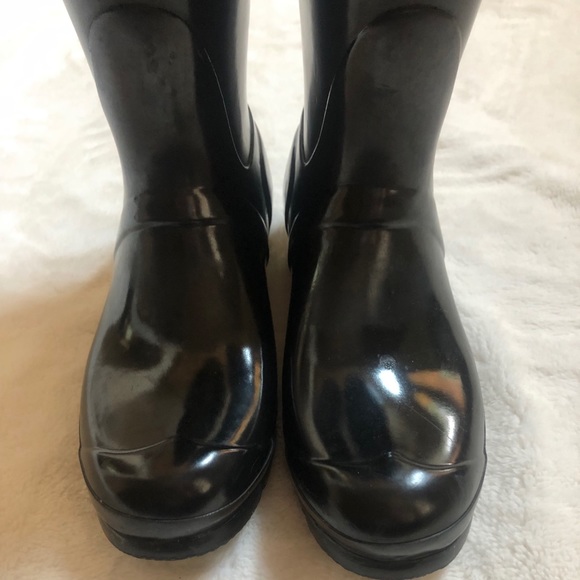 Hunter Women's Tall Gloss Rain Boots: Black - Picture 5 of 8